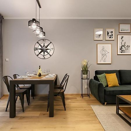Zentrum II Apartament Parking By Impero Poznaň Exteriér fotografie